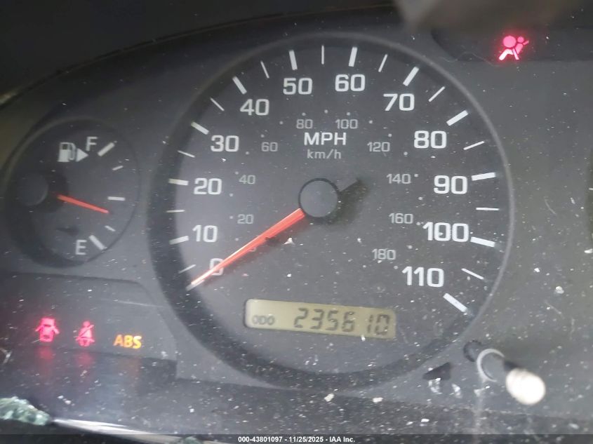 2001 Nissan Xterra Xe VIN: 5N1ED28Y81C585292 Lot: 43801097