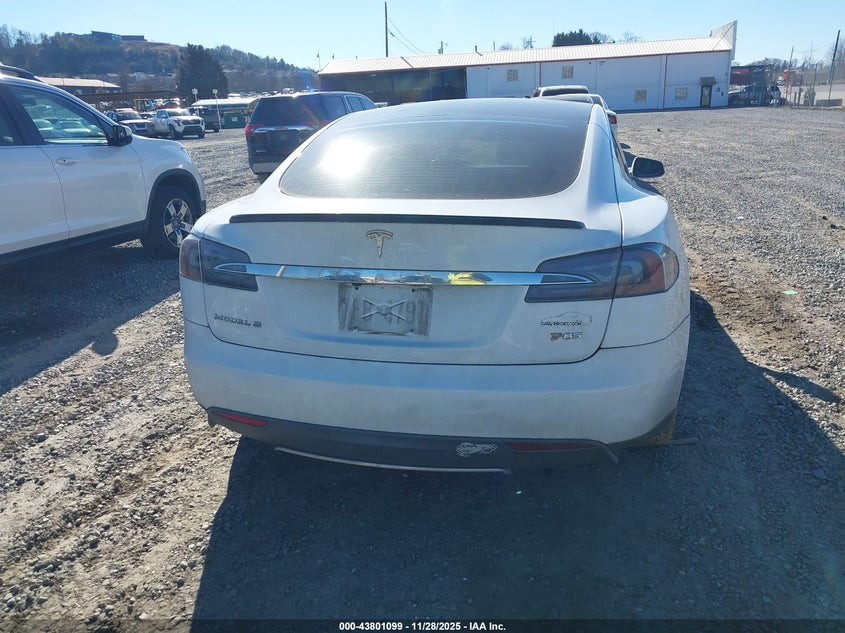 2013 Tesla Model S Performance VIN: 5YJSA1DP0DFP05519 Lot: 43801099