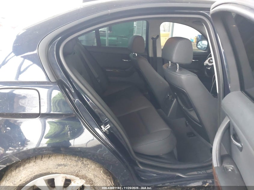 2009 BMW 328I xDrive VIN: WBAPK535X9A511801 Lot: 43801192