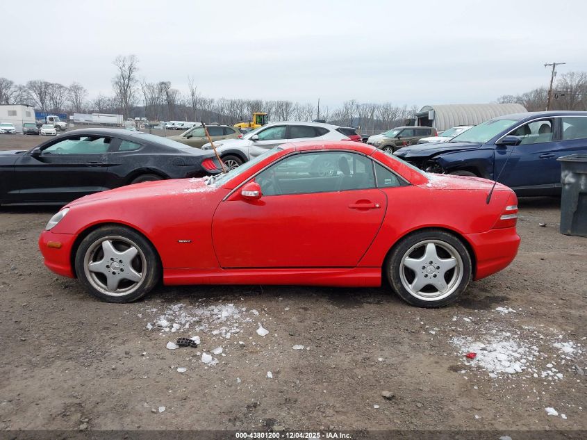 2001 Mercedes-Benz Slk 320 VIN: WDBKK65F31F181790 Lot: 43801200