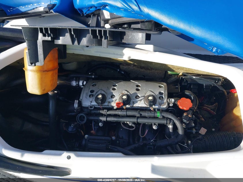 2001 Personal Wc Watercraft VIN: ZZN32638C202 Lot: 43801217