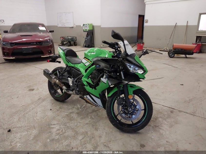 2025 Kawasaki Ex650 P