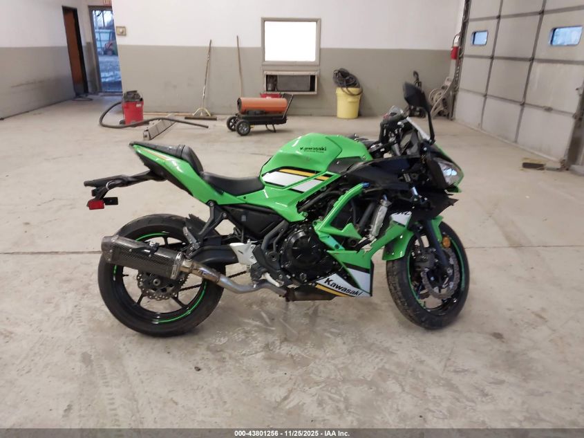 2025 Kawasaki Ex650 P VIN: ML5EXEP19SDAE9442 Lot: 43801256