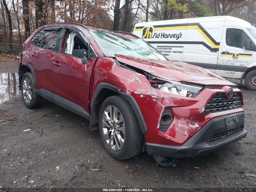 TOYOTA RAV4 XLE PREMIUM