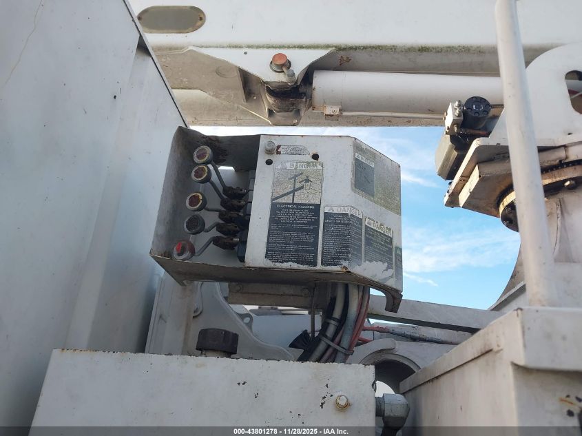 2006 GMC Tc7500 VIN: 1GDM7C1C46F426220 Lot: 43801278