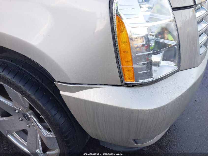 2007 Cadillac Escalade Standard VIN: 1GYEC63877R312625 Lot: 43801292