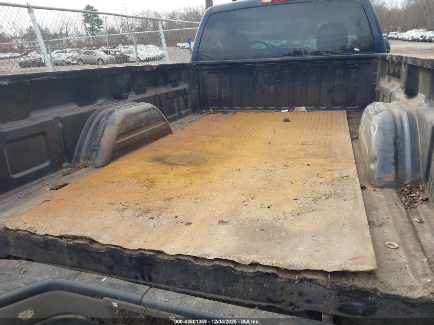 2006 Chevrolet Silverado 1500 Work Truck VIN: 3GCEC14XX6G185379 Lot: 43801359