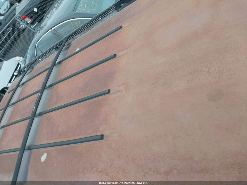 1995 GMC Yukon VIN: 1GKEK13K7SJ760642 Lot: 43801402