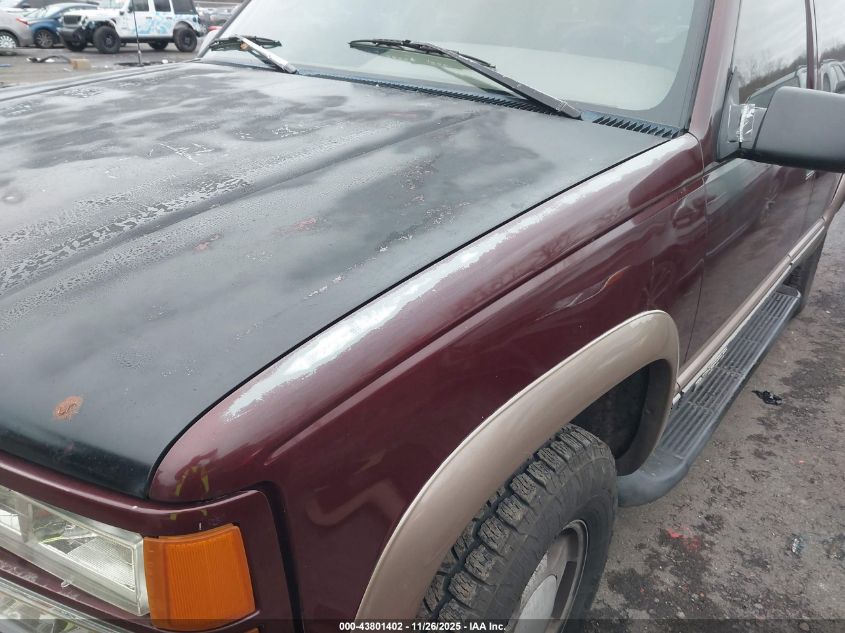 1995 GMC Yukon VIN: 1GKEK13K7SJ760642 Lot: 43801402