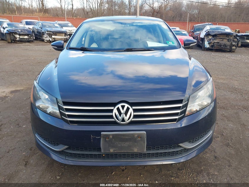 2012 Volkswagen Passat 2.5L Se VIN: 1VWBP7A38CC030675 Lot: 43801469
