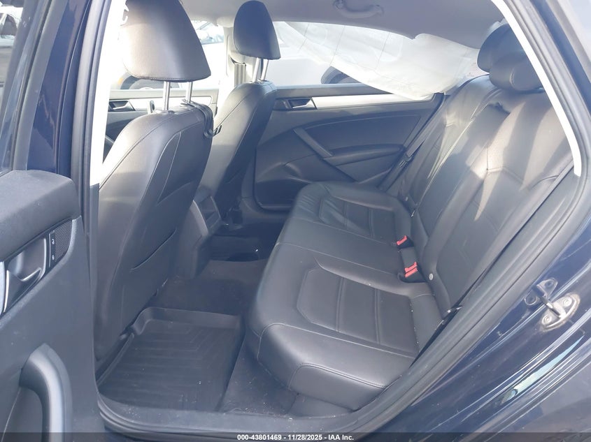 2012 Volkswagen Passat 2.5L Se VIN: 1VWBP7A38CC030675 Lot: 43801469