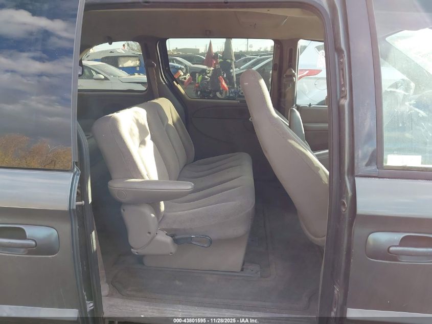 2003 Chrysler Voyager Lx VIN: 1C4GJ45303B219670 Lot: 43801595