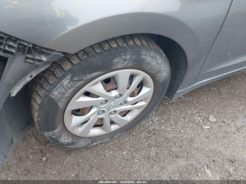 2019 Hyundai Elantra Se VIN: 5NPD74LF7KH419070 Lot: 43801681