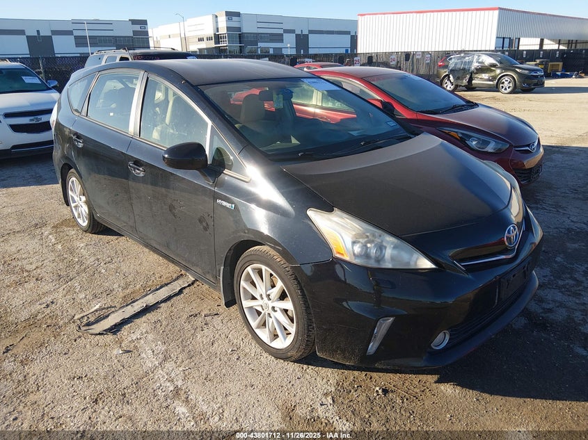 TOYOTA PRIUS V FIVE