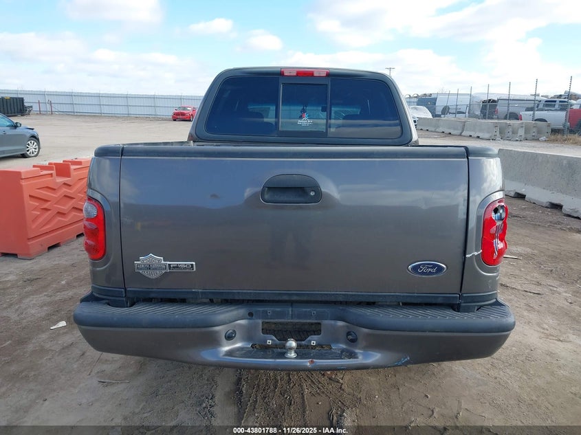 2002 Ford F-150 Lariat VIN: 1FTRW07302KE11427 Lot: 43801788