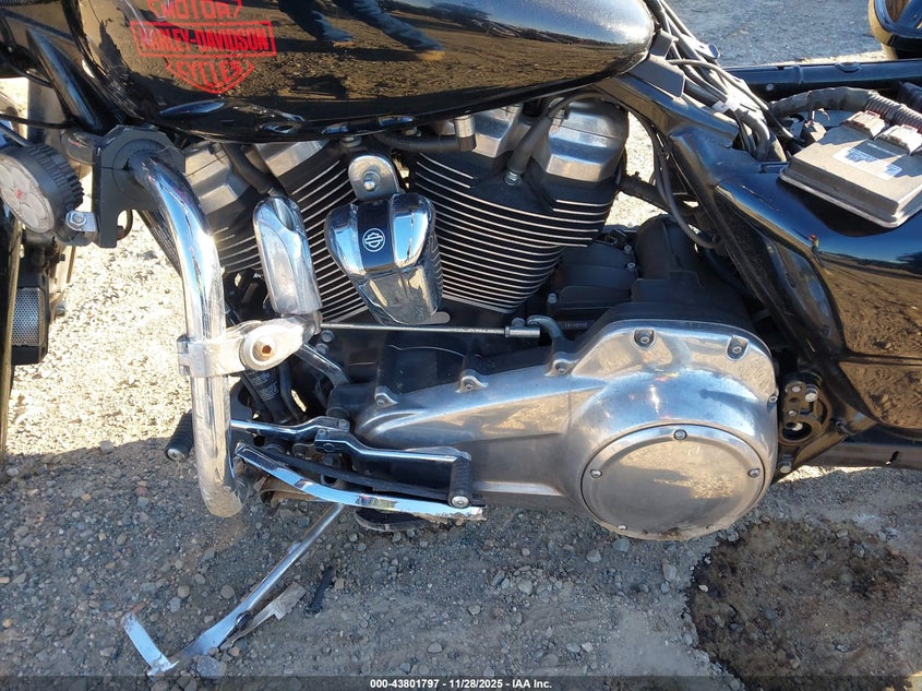 2019 Harley-Davidson Flht VIN: 1HD1FVC22KB663458 Lot: 43801797