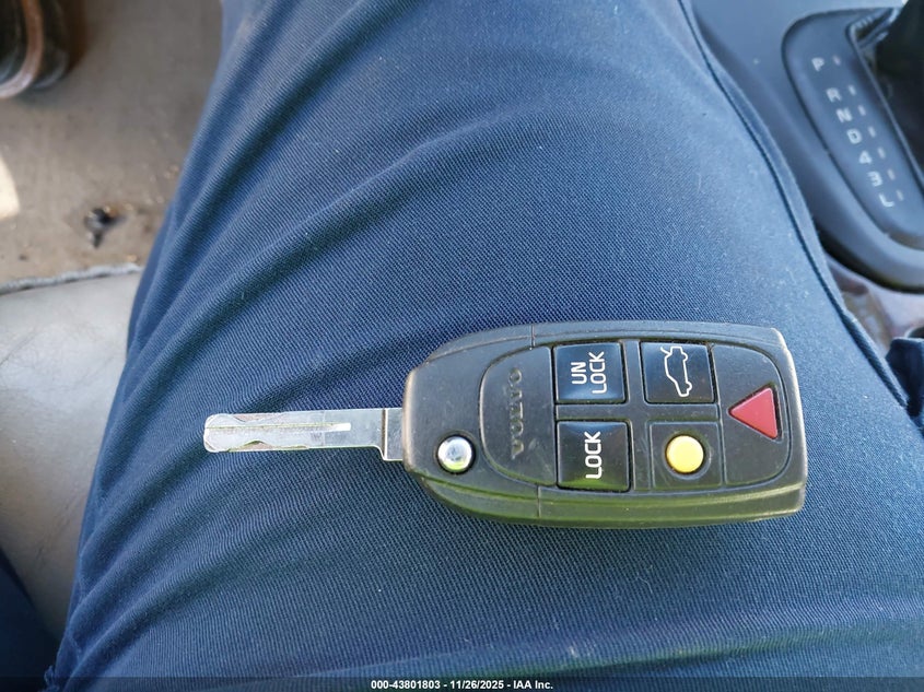 2006 Volvo S80 2.5T VIN: YV1TH592461439447 Lot: 43801803