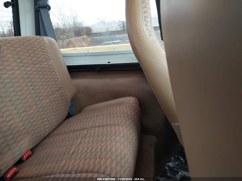 1998 Jeep Wrangler Sport VIN: 1J4FY19S2WP757196 Lot: 43801866