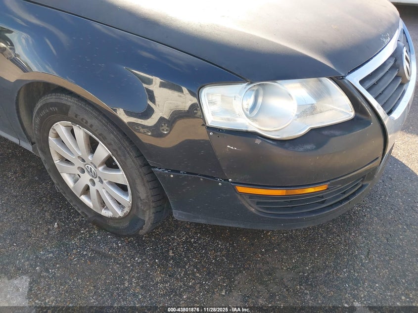 2008 Volkswagen Passat Turbo VIN: WVWJK73C58E204126 Lot: 43801876