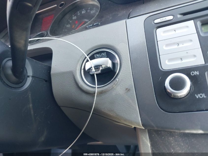 2008 Volkswagen Passat Turbo VIN: WVWJK73C58E204126 Lot: 43801876