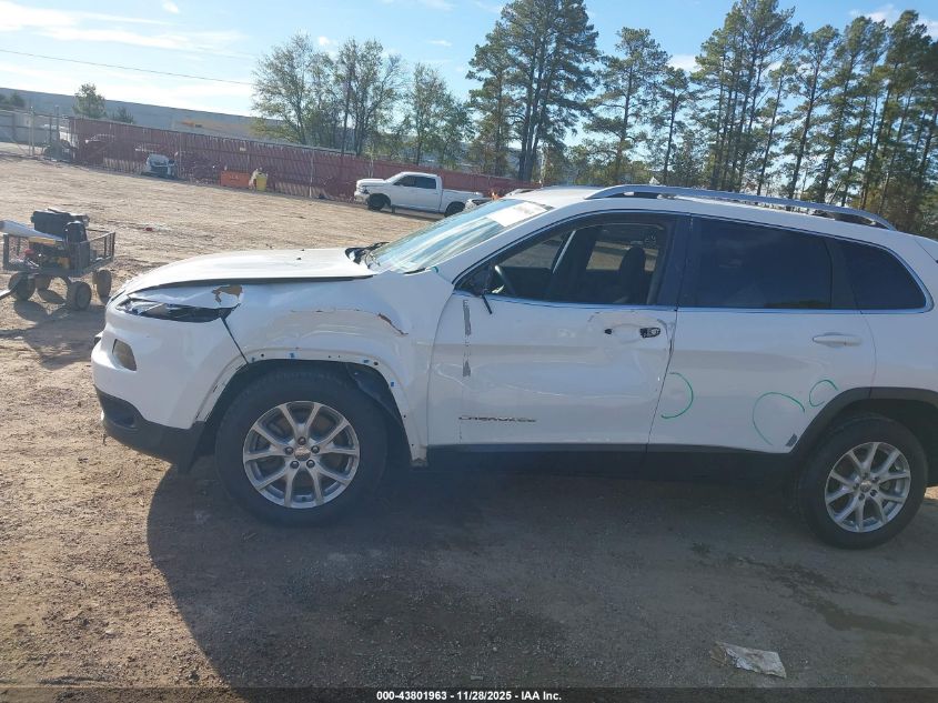 2017 Jeep Cherokee Latitude Fwd VIN: 1C4PJLCB1HW586422 Lot: 43801963