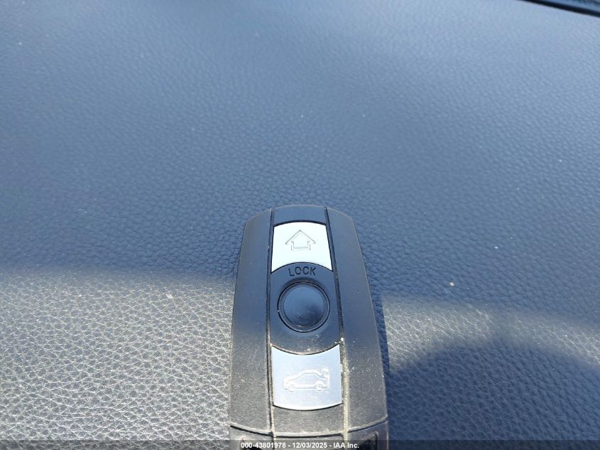 2008 BMW 328Xi VIN: WBAWV53568P078153 Lot: 43801978