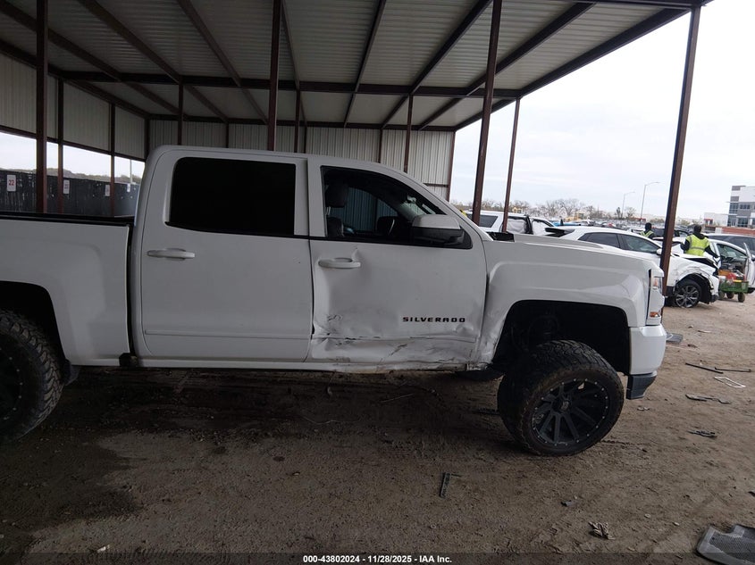 2017 Chevrolet Silverado 1500 2Lt VIN: 3GCUKREC3HG454320 Lot: 43802024