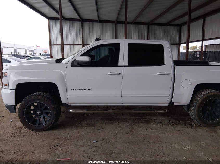 2017 Chevrolet Silverado 1500 2Lt VIN: 3GCUKREC3HG454320 Lot: 43802024