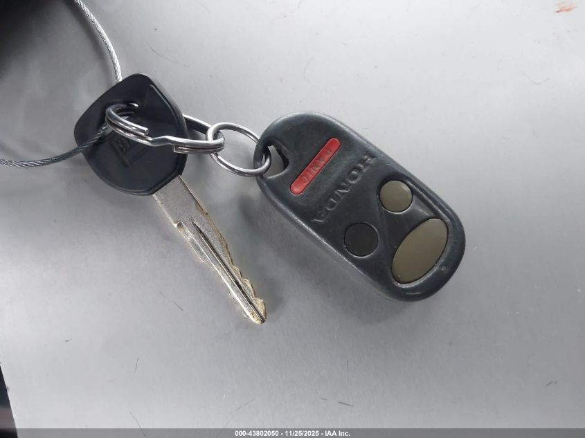 2000 Honda Cr-V Ex VIN: JHLRD1862YS012115 Lot: 43802050