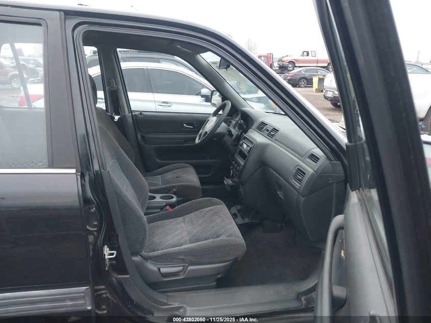 JHLRD1862YS012115 2000 HONDA CR-V photo no. 5