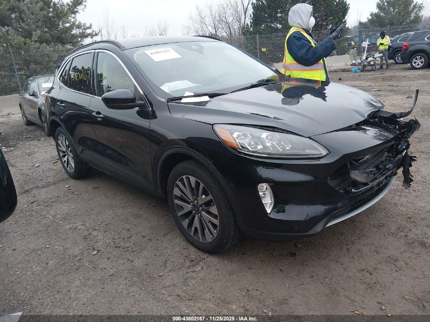 FORD ESCAPE TITANIUM