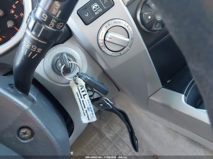 2005 Toyota 4Runner Sr5 V6 VIN: JTEBU14R158043777 Lot: 43802184