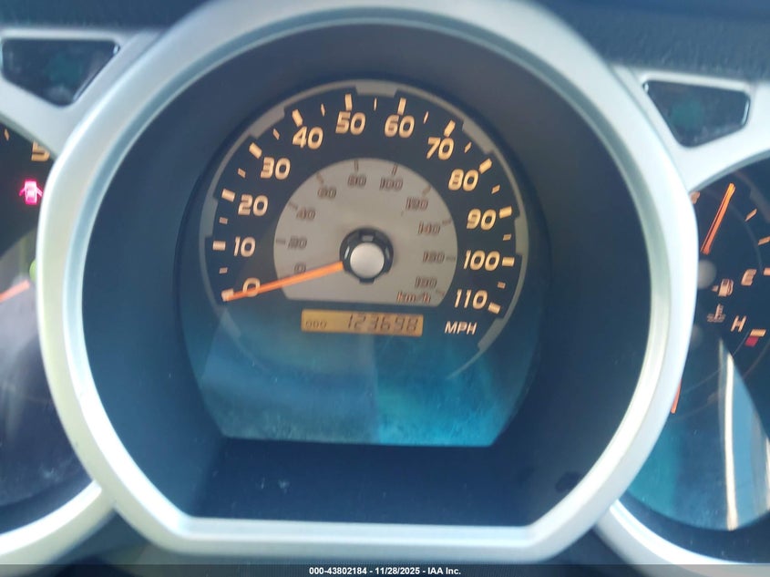 2005 Toyota 4Runner Sr5 V6 VIN: JTEBU14R158043777 Lot: 43802184