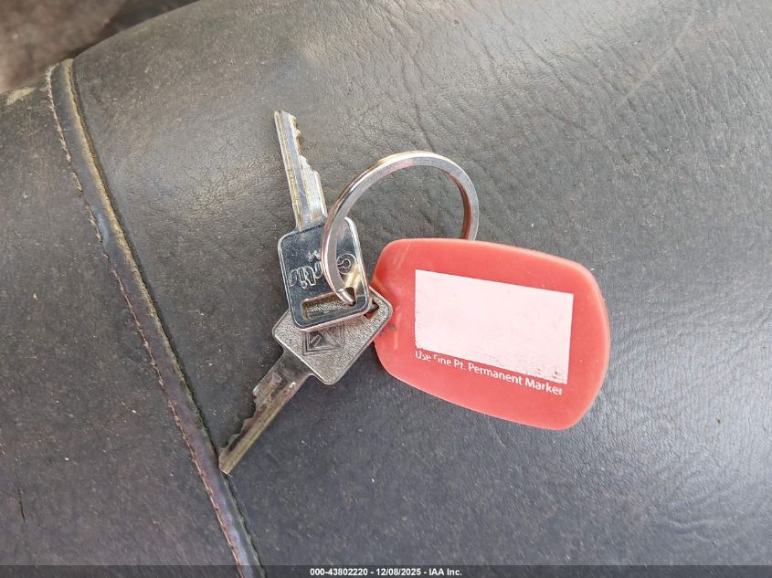 2001 International 9200 9200I VIN: 2HSCEAER31C004766 Lot: 43802220