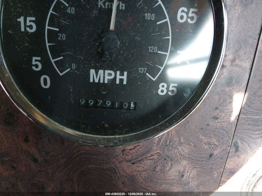 2001 International 9200 9200I VIN: 2HSCEAER31C004766 Lot: 43802220