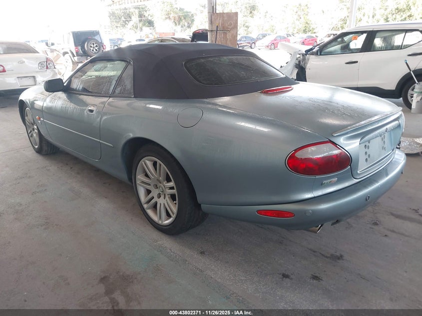 SAJDA42BX33A34653 2003 JAGUAR XKR photo no. 3