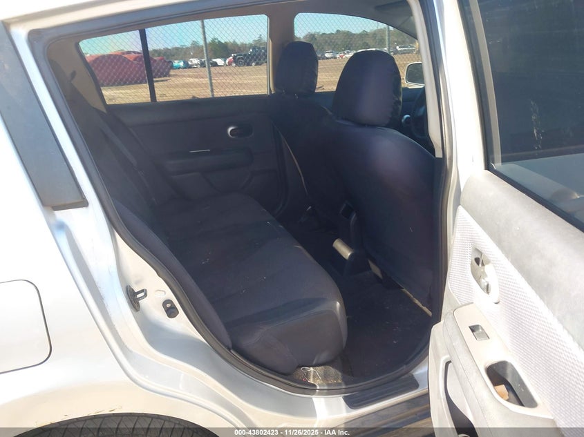 2008 Nissan Versa 1.8Sl VIN: 3N1BC13E38L435318 Lot: 43802423