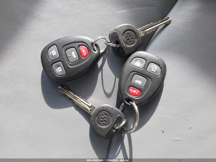 2005 Buick Lacrosse Cxl VIN: 2G4WD562251264526 Lot: 43802484