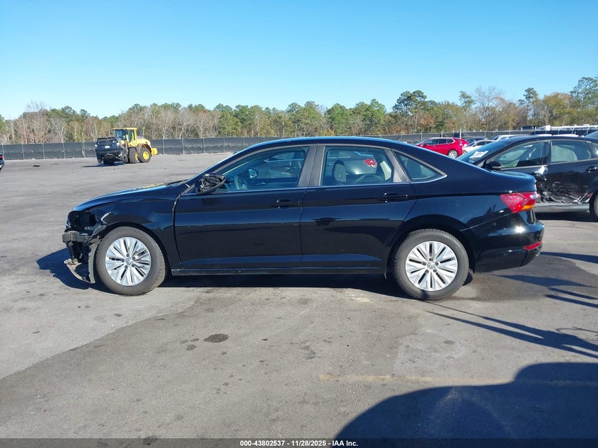 2019 Volkswagen Jetta 1.4T R-Line/1.4T S/1.4T Se VIN: 3VWC57BU2KM027995 Lot: 43802537