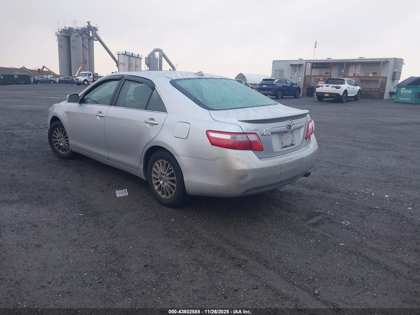 4T1BE46KX8U257211 2008 TOYOTA CAMRY photo no. 3