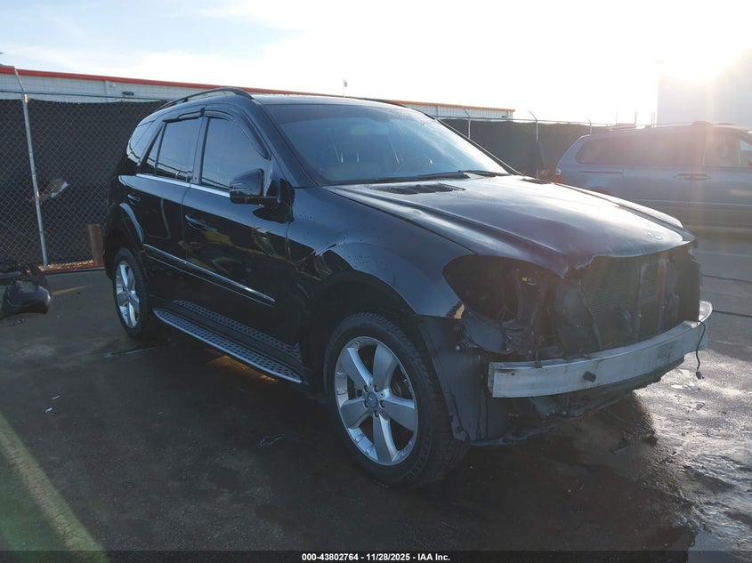 MERCEDES-BENZ M-CLASS 4MATIC