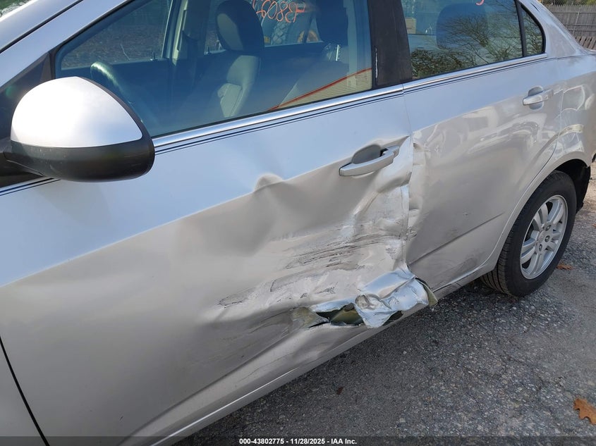 2015 Chevrolet Sonic Lt Auto VIN: 1G1JC5SG6F4143354 Lot: 43802775