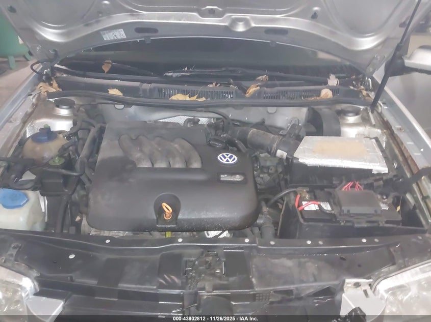 2000 Volkswagen Jetta Gls VIN: 3VWSA29M8YM100814 Lot: 43802812