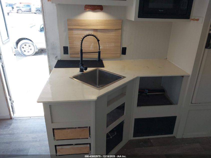 2018 Puma Xle Lite 30Dbsc VIN: 5ZT2PUVB6J4000051 Lot: 43802979