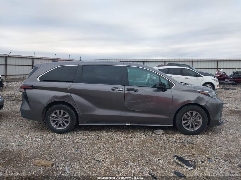2024 Toyota Sienna - 5TDYRKEC1RS212519
