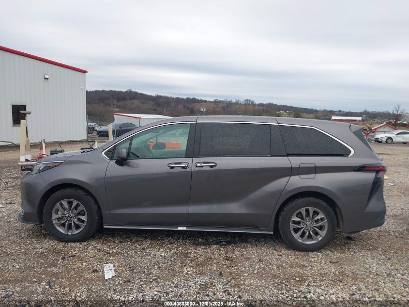 2024 Toyota Sienna - 5TDYRKEC1RS212519