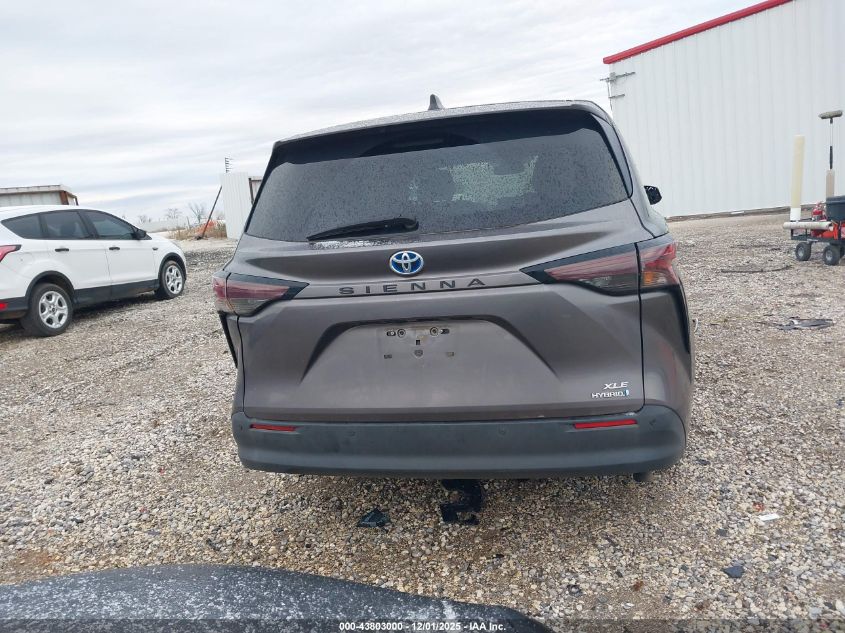 2024 Toyota Sienna - 5TDYRKEC1RS212519