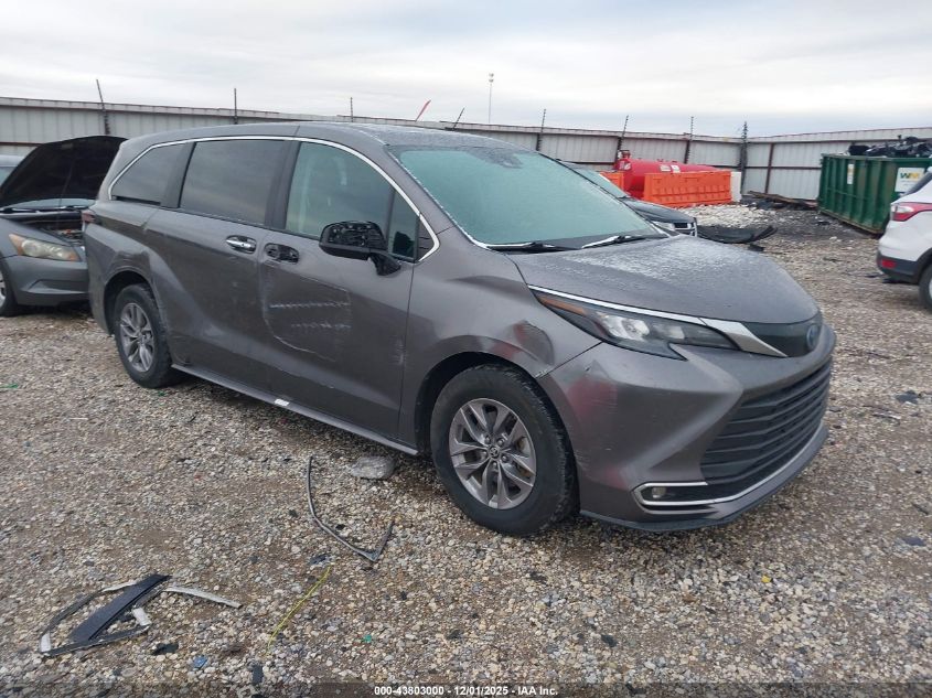 2024 Toyota Sienna - 5TDYRKEC1RS212519