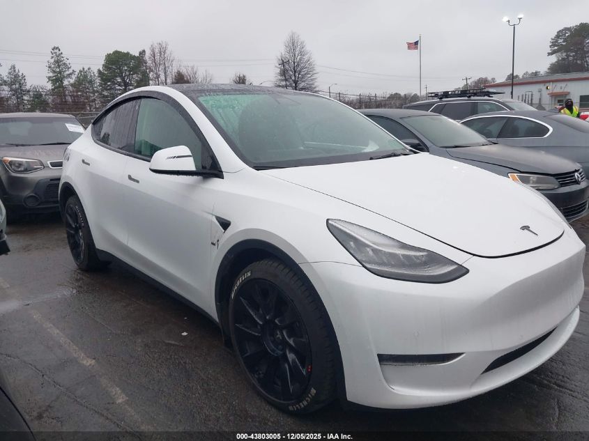 2022 Tesla Model Y Long Range Dual Motor All-Wheel Drive VIN: 7SAYGDEE9NF374614 Lot: 43803005