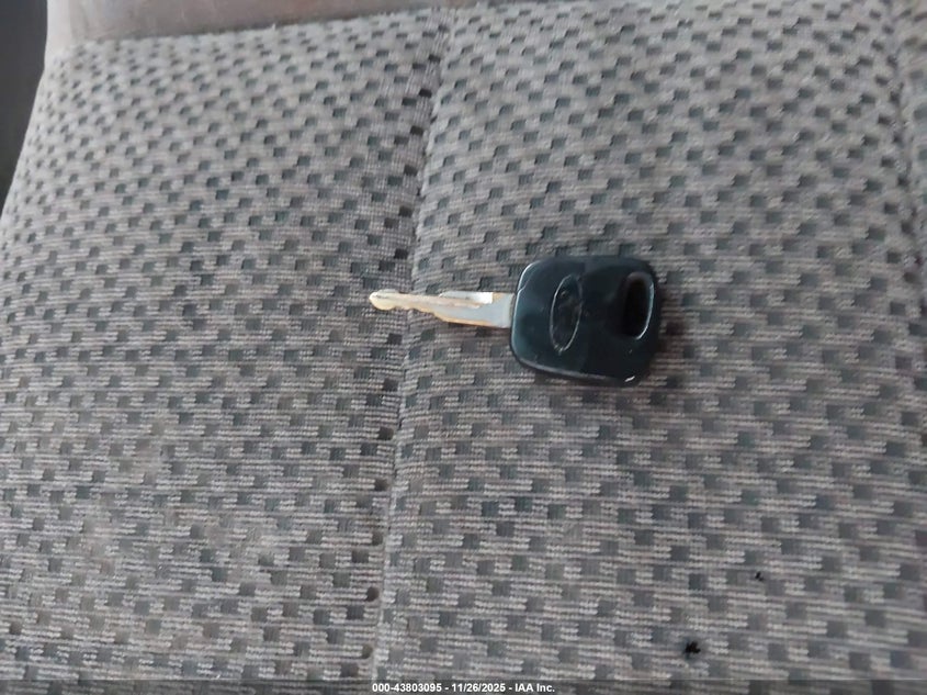 2001 Ford F-150 Lariat/Xl/Xlt VIN: 1FTRX17W11NA49795 Lot: 43803095